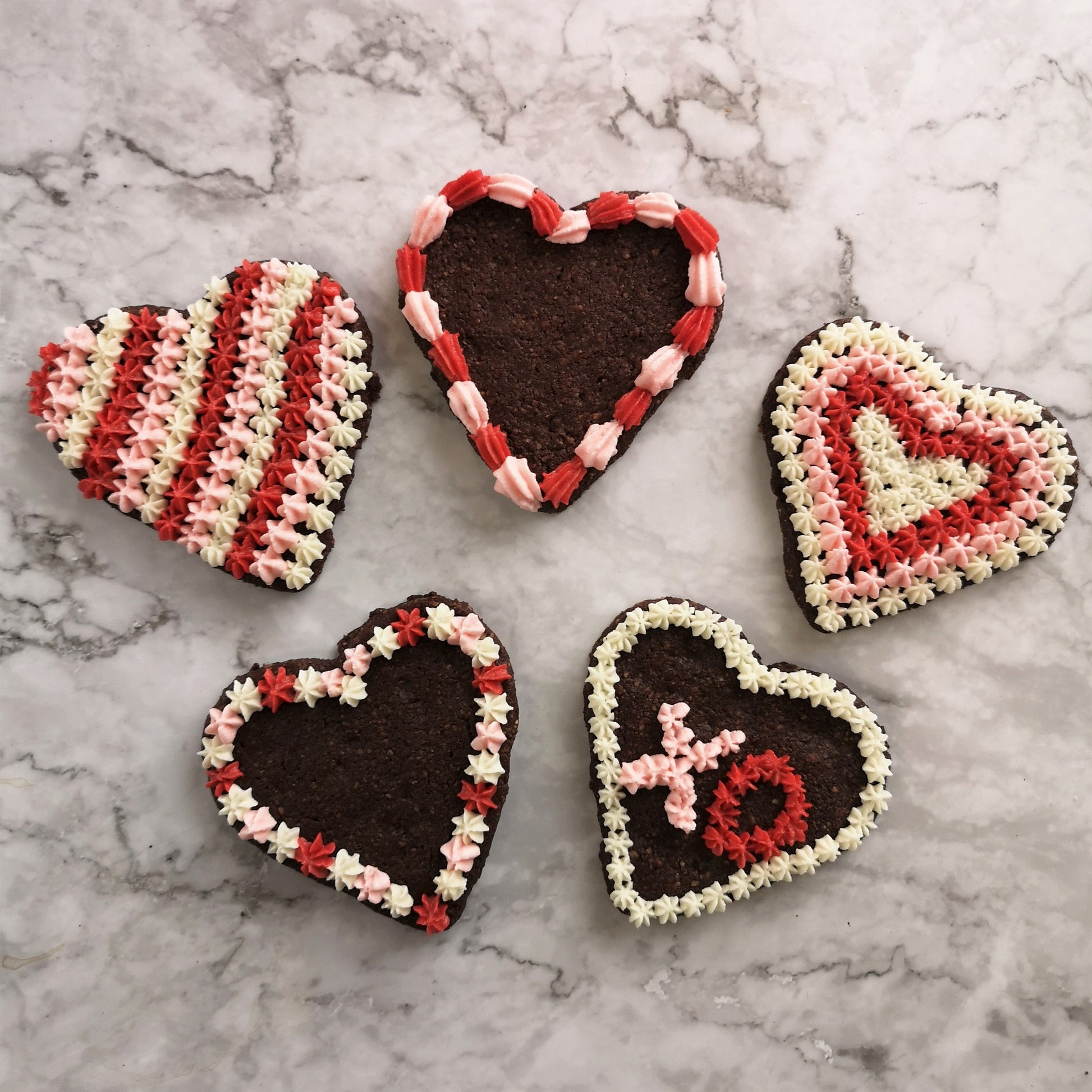 Seasonal Offerings: 6 Lovingly Decorated Valentine's Day Cookie - Limited Quantity!